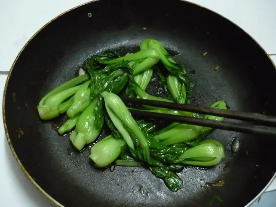 điều cần tránh khi nấu ăn 4