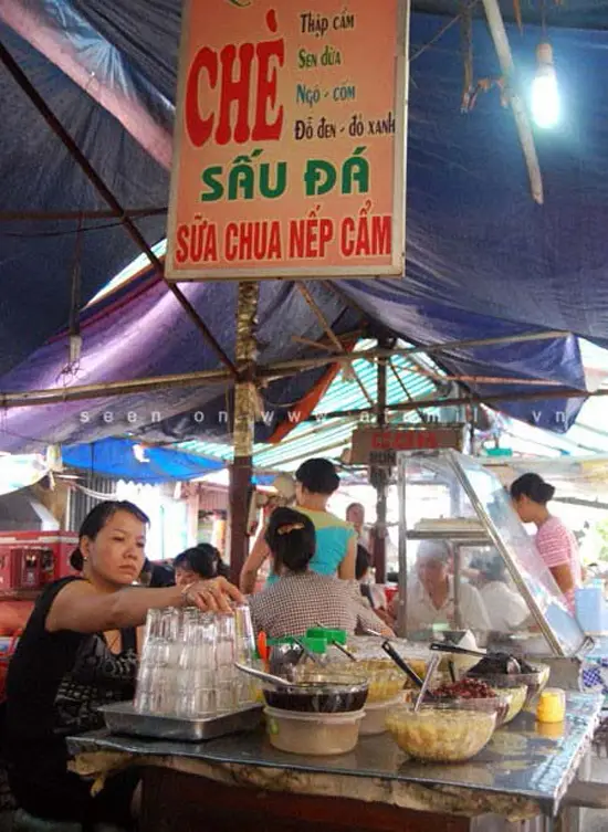 Rất nhiều hàng chè ngon cho bạn lựa chọn.