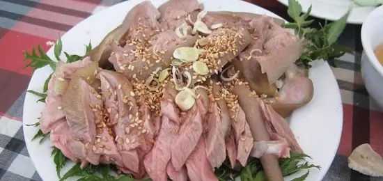 thực phẩm bà bầu nên tránh thịt tái