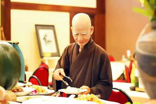 Buffet chay Metropole “Sài Gòn những món chay” với chủ đề “Chay và Sức khỏe” là lời tri ân và chúc phúc đến tất cả mọi người trông Đại lễ Vu Lan 2014 này.