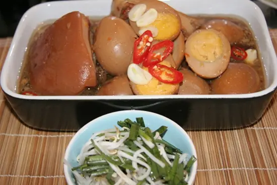 mon-ngon-khong-the-thieu-trong-ngay-tet-mien-nam-2
