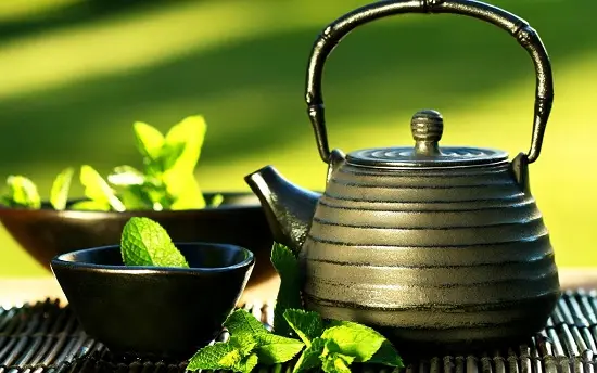 thực phẩm không nên ăn với trứng gà nước chè
