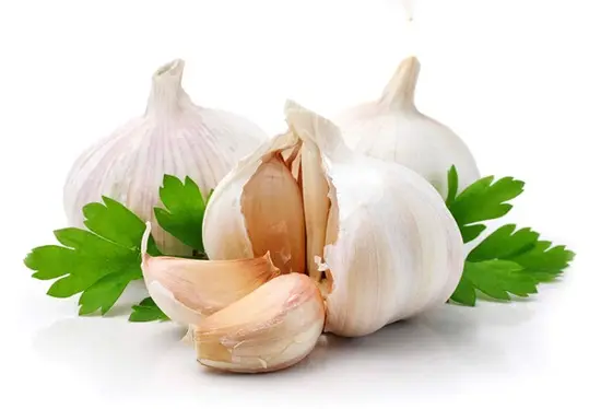 thực phẩm không nên ăn với trứng gà tỏi