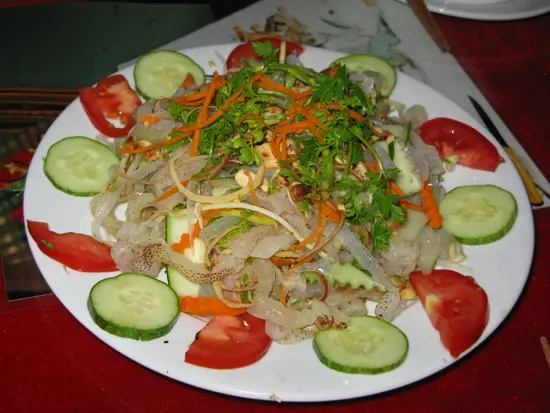 Nộm sứa thịt bò cay hấp dẫn