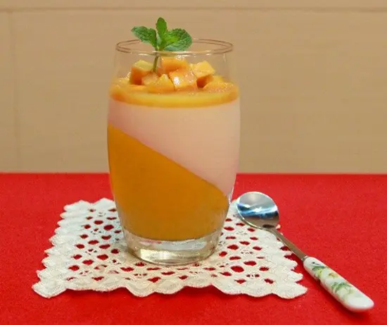 PANNA COTTA XOÀI THƠM MÁT NGÀY HÈ