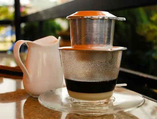 Uống cà phê nóng có hiệu quả hơn so với cà phê đá