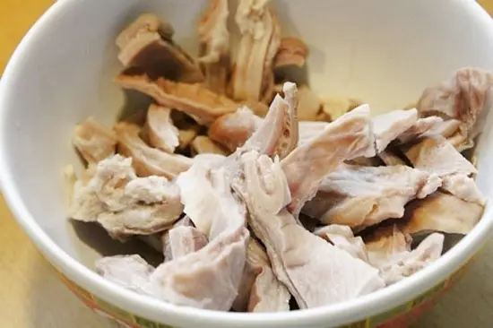 Phụ nữ sau sinh ăn gì cho ngon?