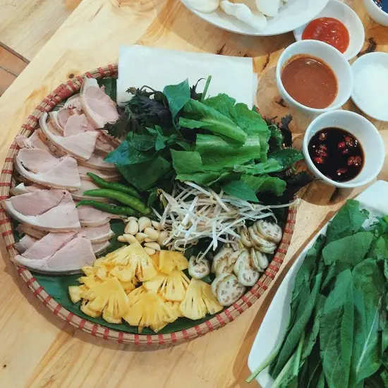 Quán Bê thui cầu mống 688 - Ăn lẩu ếch tẹt ga chỉ 99k