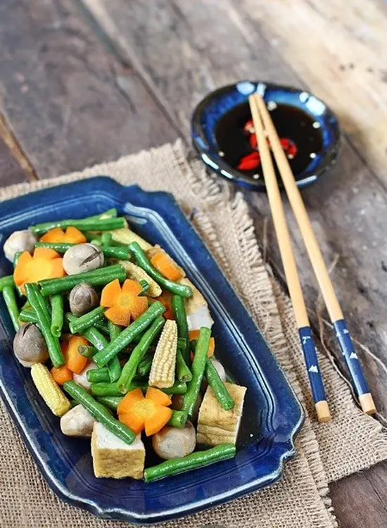 RAU CỦ XÀO CHAY CHO BỮA ĂN THÊM THANH TỊNH