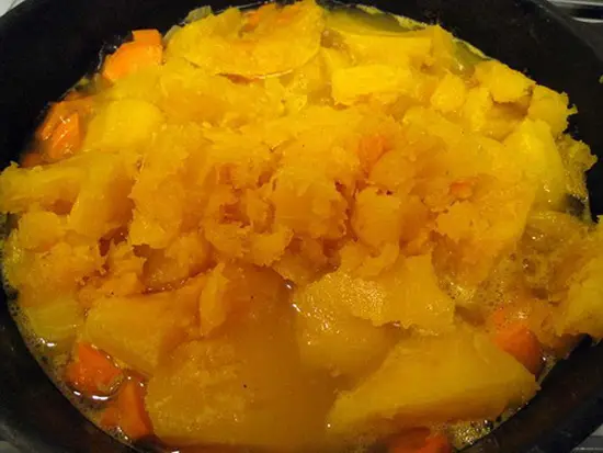 Sup-bi-ngo-nau-khoai-lang-8