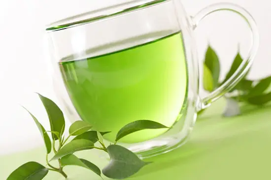 tác dụng của chè xanh làm đẹp da 2