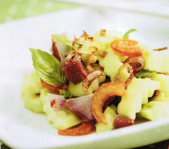 Tận dụng làm món ăn từ vỏ dưa hấu