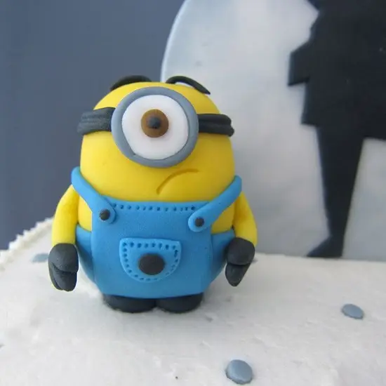 tạo hình minion bằng fondant ngộ nghĩnh