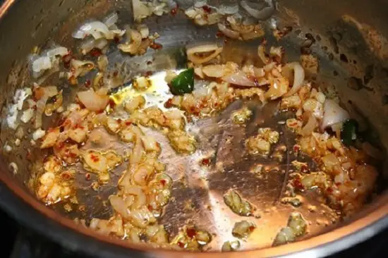 phi thơm hành khô và riềng