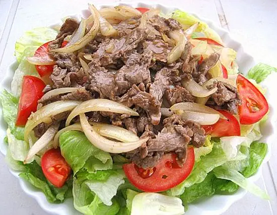 thit-bo-xao-hanh-tay-ca-chua-4