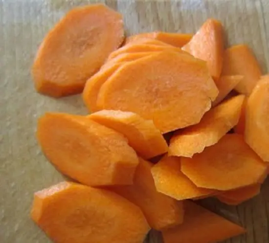 thit-bo-xao-hanh-tay-ca-rot-3