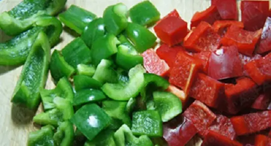 thit-bo-xao-hanh-tay-ot-chuong-2