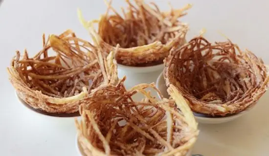 THỊT BÒ XÀO RAU CỦ KIỂU TỔ CHIM LẠ MẮT