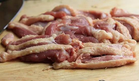 THỊT XIÊN NƯỚNG GIÓ LÁ MÁC MẬT THƠM NGON DỄ LÀM