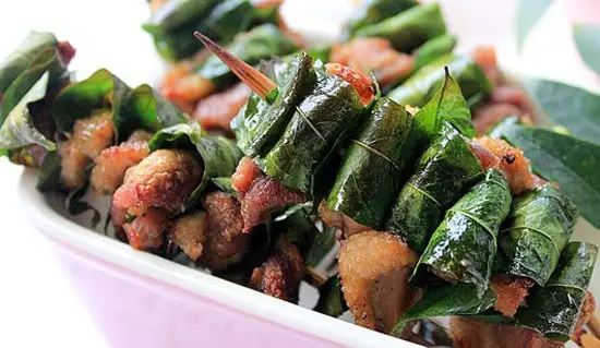 THỊT XIÊN NƯỚNG GIÓ LÁ MÁC MẬT THƠM NGON DỄ LÀM