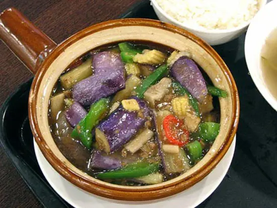 Thực đơn cơm trưa văn phòng ngon bổ lại an toàn