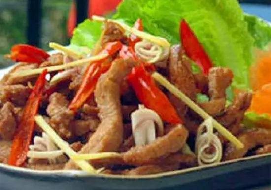 Thực đơn cơm trưa văn phòng ngon bổ lại an toàn