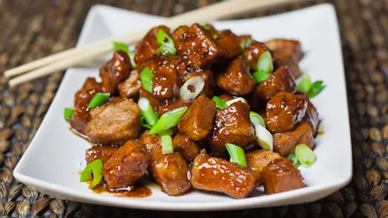 Thực đơn cơm trưa văn phòng ngon rẻ cho bạn