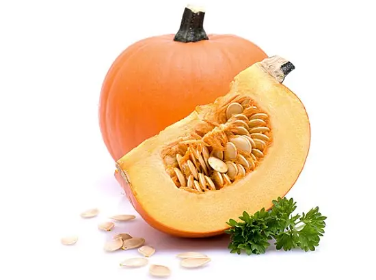 thực phẩm giàu vitamin E bí đỏ