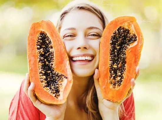 thực phẩm giàu vitamin E đu đủ