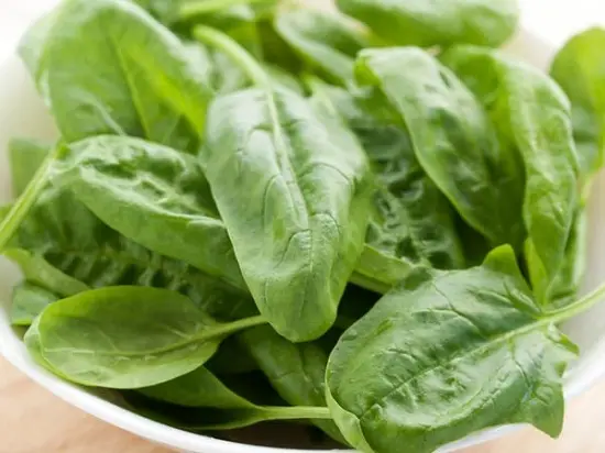 thực phẩm giàu vitamin E rau cải