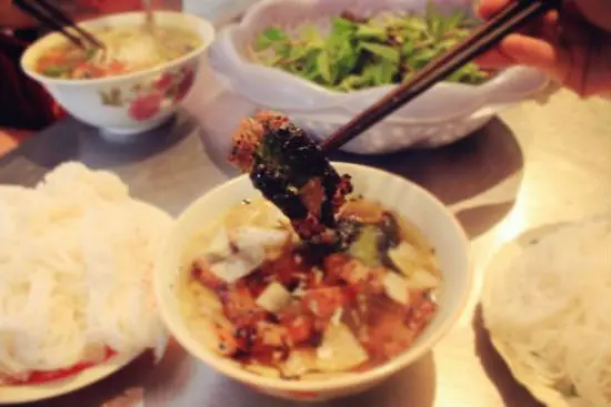 Món ngon Hà Nội-bún chả kẹp que Hoàn Kiếm