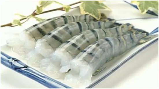 tôm rửa sạch