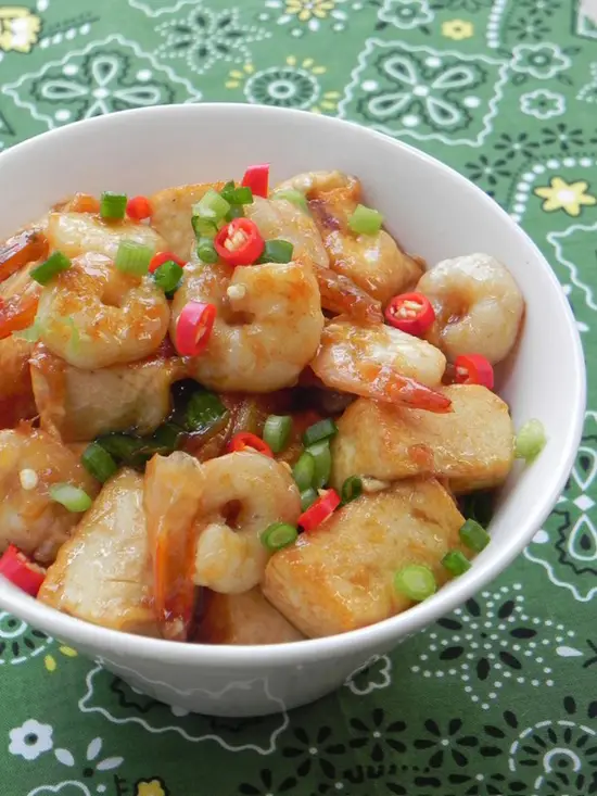 TÔM OM ĐẬU PHỤ ĐƠN GIẢN MÀ NGON