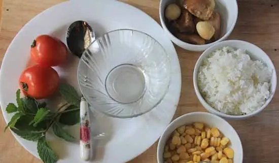 TRANG TRÍ ĐĨA CƠM HẤP DẪN NHƯ NHÀ HÀNG