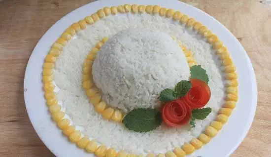 TRANG TRÍ ĐĨA CƠM HẤP DẪN NHƯ NHÀ HÀNG