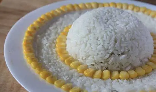 TRANG TRÍ ĐĨA CƠM HẤP DẪN NHƯ NHÀ HÀNG