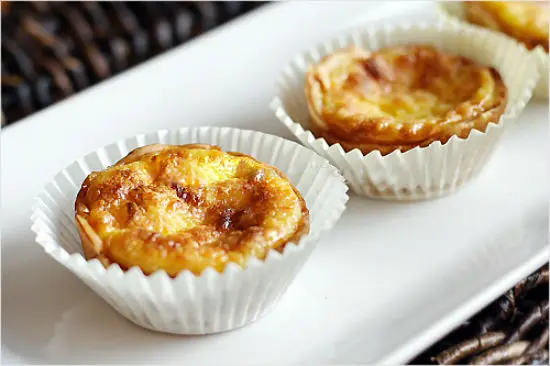 tu-lam-banh-trung-tart-kfc-1