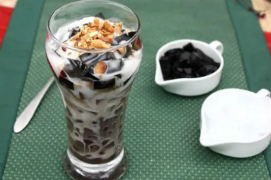 Tự làm trà sữa sương sáo cực ngon tại nhà