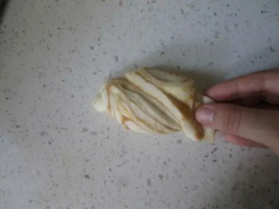 Tuyệt chiêu làm bánh bao xoắn ngon độc lạ 9